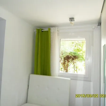 La Jacaranda Apartment *