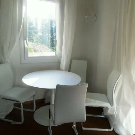 La Jacaranda Apartment *